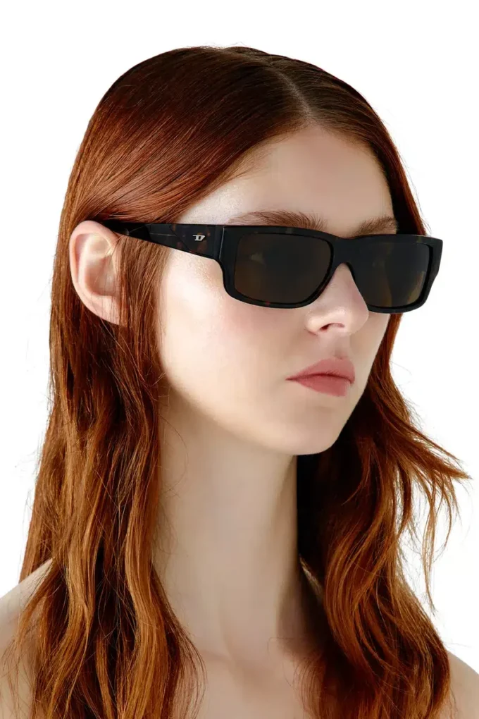 0dl2003 taille 57 Lunettes de soleil rectangulaires
