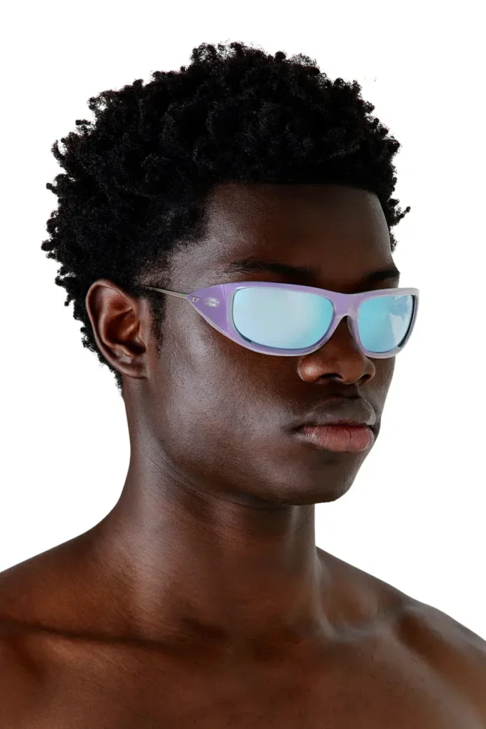 0dl3001 taille 61 Lunettes de soleil style enveloppant