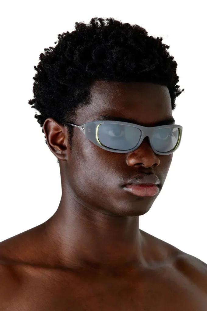 0dl3001 taille 61 Lunettes de soleil style enveloppant