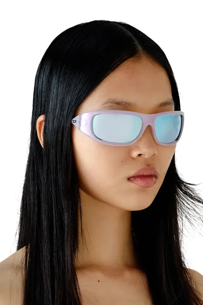 0dl3001 taille 61 Lunettes de soleil style enveloppant