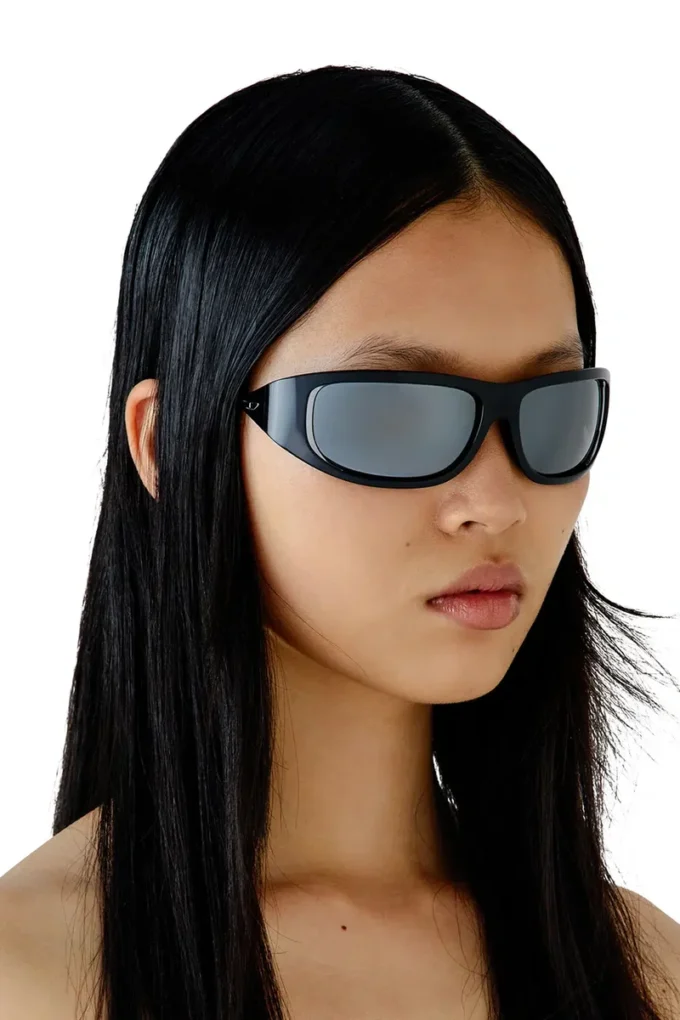 0dl3001 taille 61 Lunettes de soleil style enveloppant