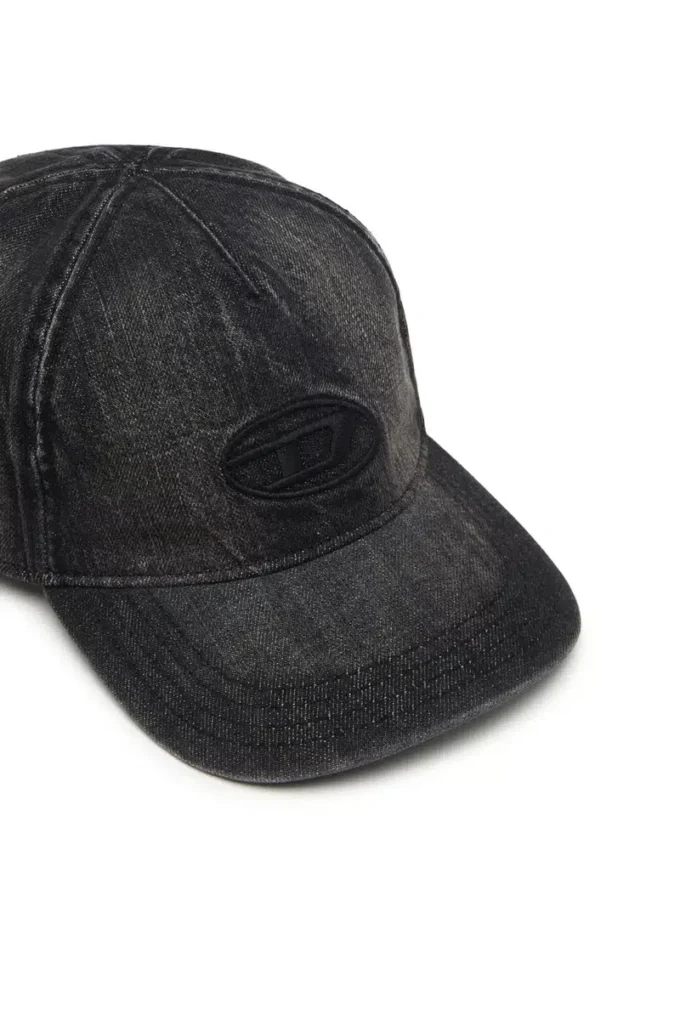 c-enic Casquette en denim avec détails effilochés et logo brodé