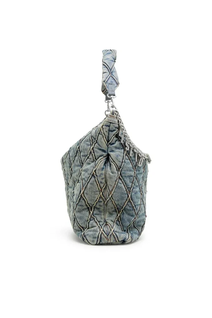 charm-d sac hobo Sac hobo Charm-D-Large en denim matelassé à motif argyle