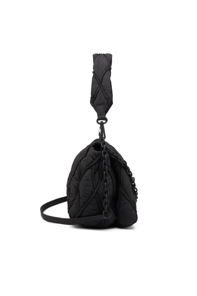 charm-d shoulder m Sac à bandoulière Charm-D M en nylon matelassé