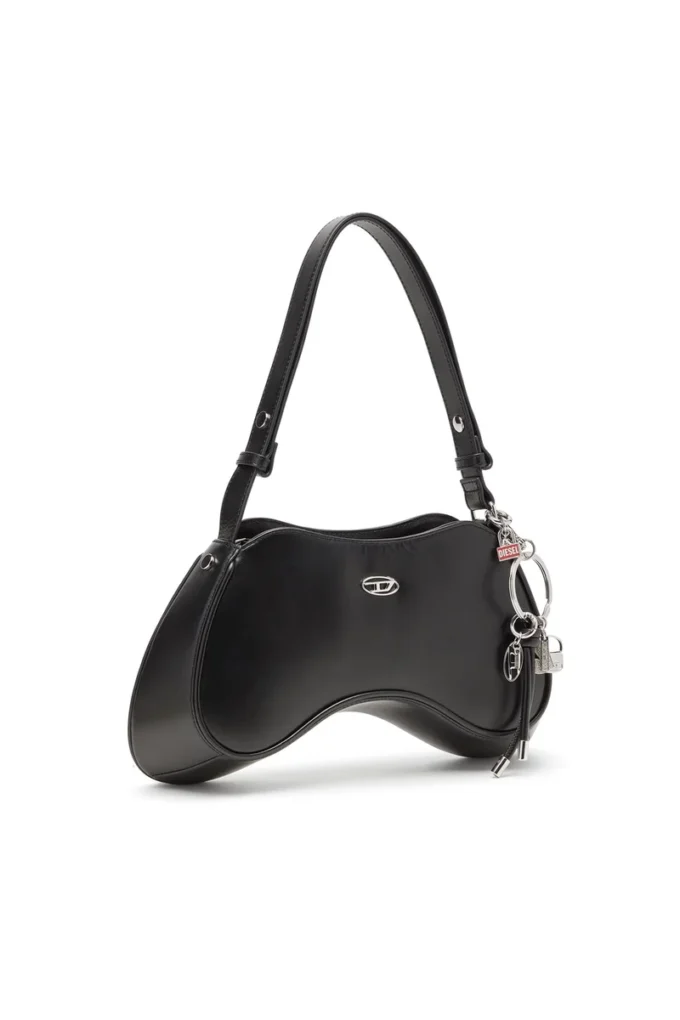 charm-oval d Charm avec charm Oval D