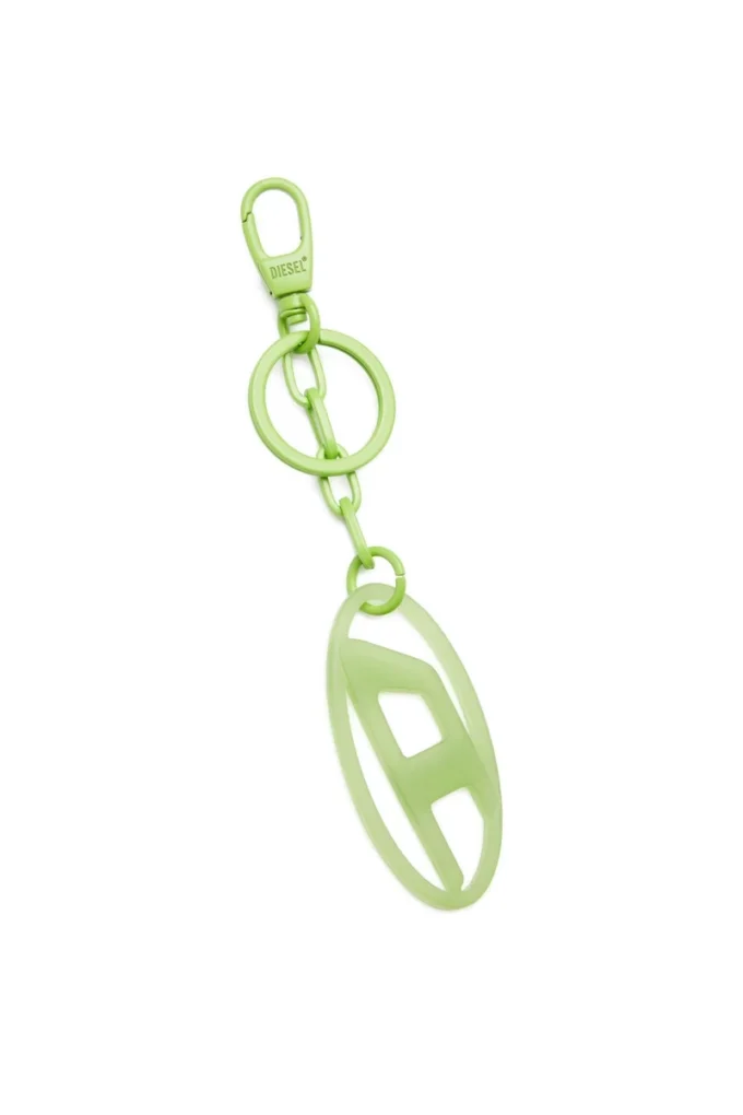 Charm ovale D Charm ovale D/porte-clés en métal et résine