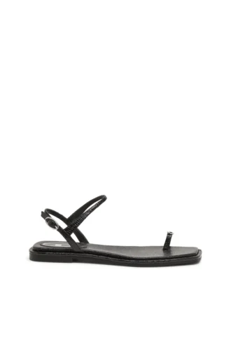 d-amber infra 0 D-AMBER – Sandales en cuir avec logo métallique