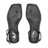 d-amber infra 0 D-AMBER – Sandales en cuir avec logo métallique