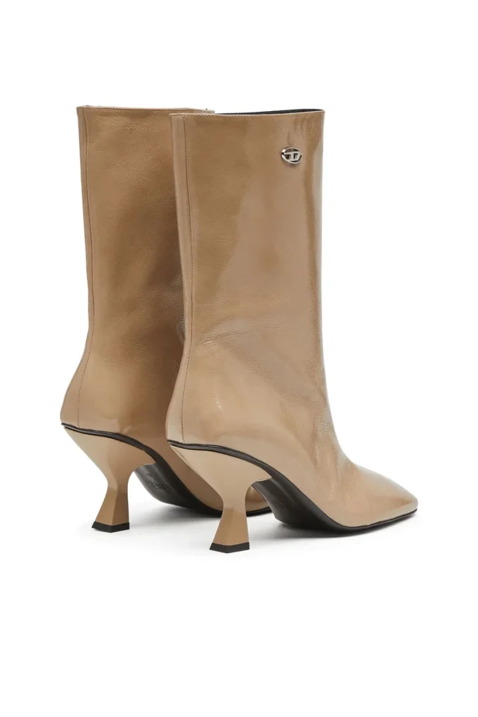d-amber tube 75 D-Amber – Bottines à bout carré effet naplak
