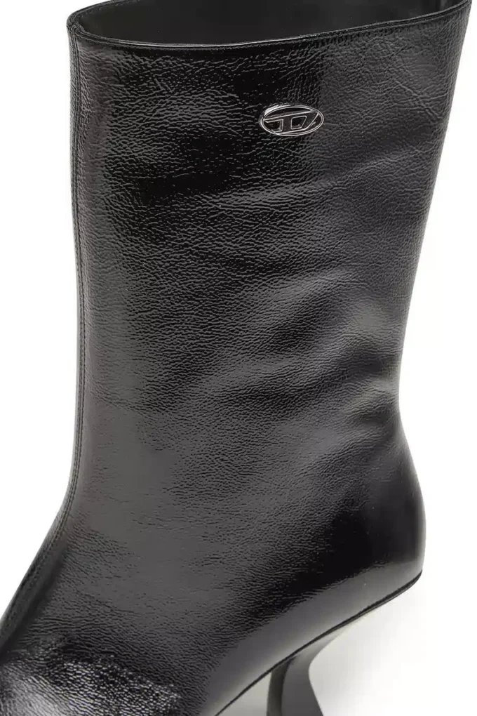 d-amber tube 75 D-Amber – Bottines à bout carré effet naplak