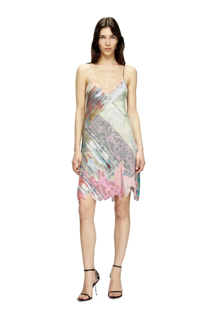 d-aria Robe nuisette en viscose avec imprimé héraldique