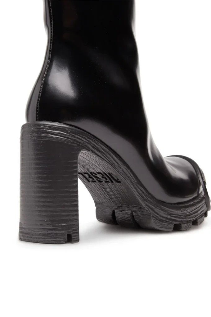 d-hammer d hb w D-Hammer – Bottes à talons hauts en cuir brossé