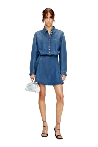 de-drevia-s Robe en denim avec broderie dans le dos