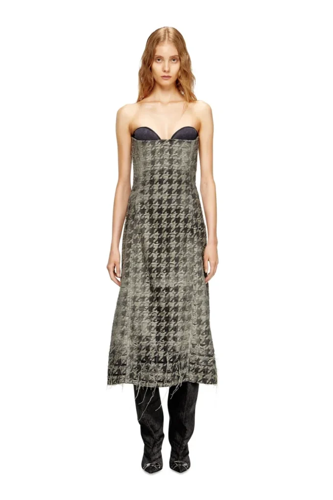 de-olivia-fsh Robe midi en denim à motif pied-de-poule