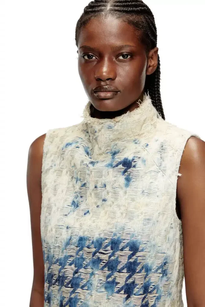 de-tapi-fsh2 Top sans manches en denim à motif pied-de-poule