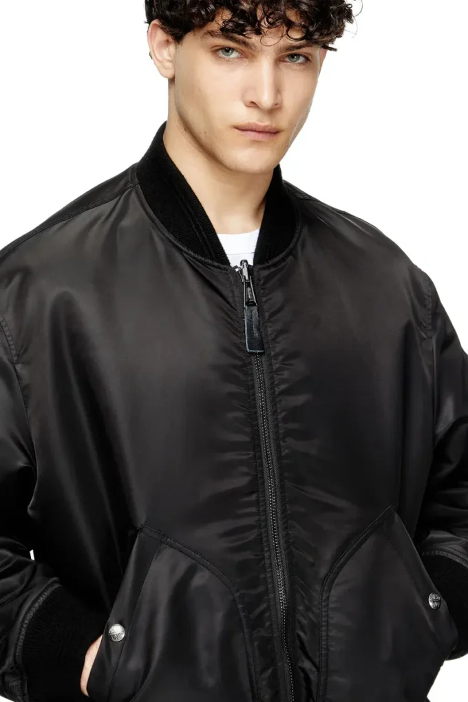 j-held Blouson aviateur en nylon rembourré avec Oval D