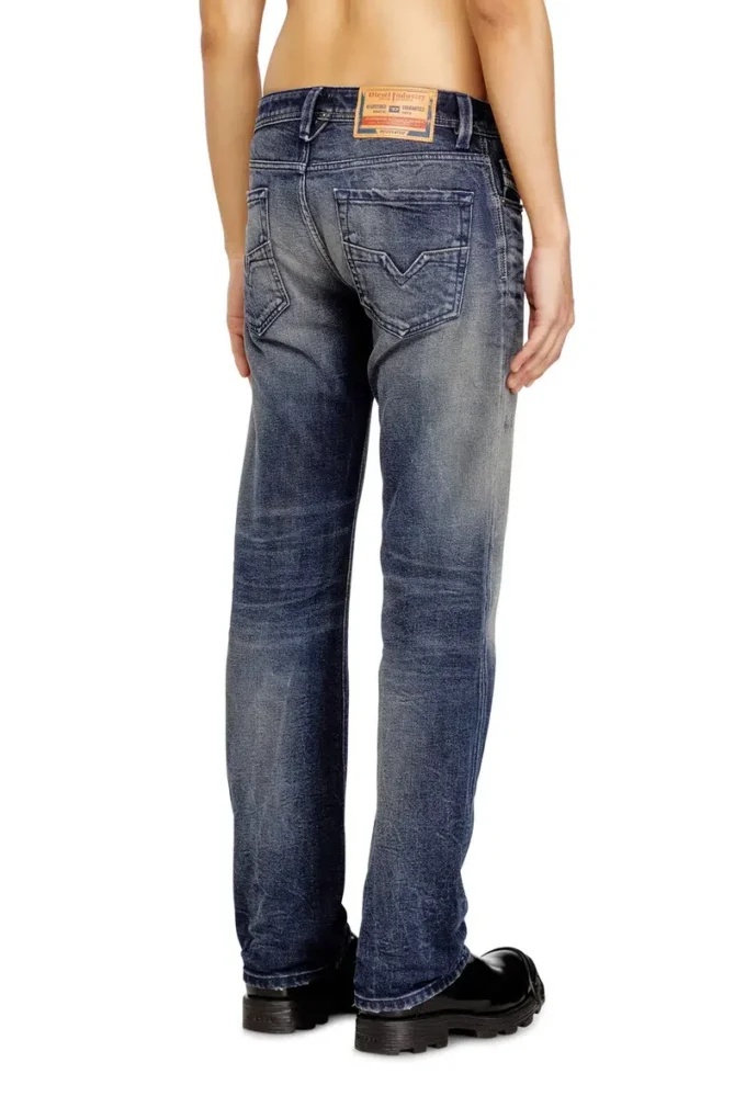 jean regular 1985 Larkee 09n57 Trouver le magasin le plus proche