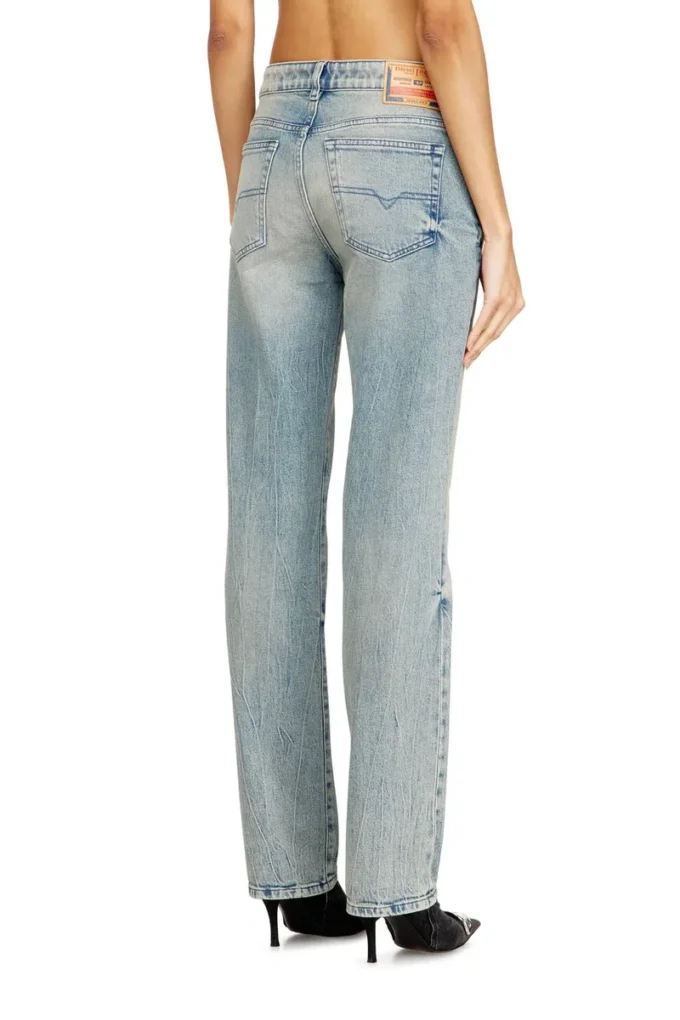 jean regular 1989 d-mine 09n55 Trouver le magasin le plus proche
