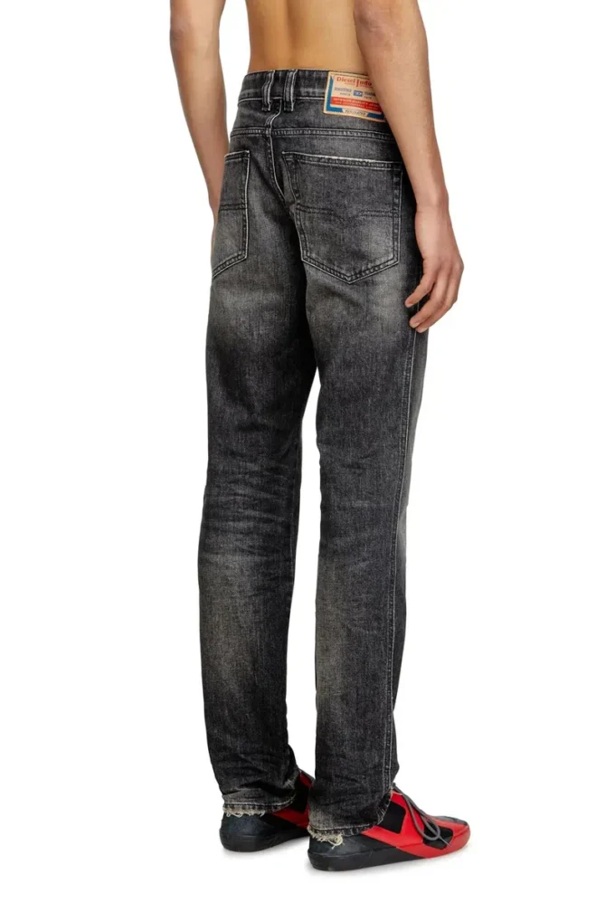 jean slim 1993 d-vyl 09m54 Trouver le magasin le plus proche