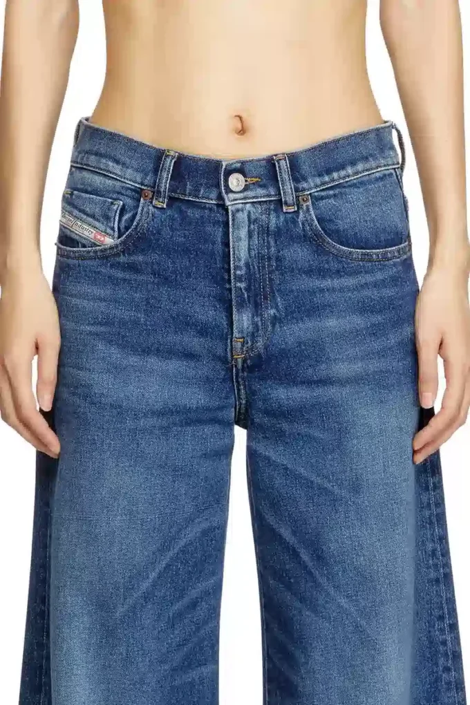 jean évasé 1978 d-akemi 09l21 Trouver le magasin le plus proche