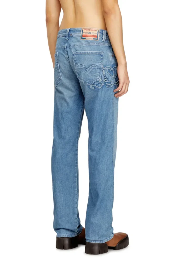 Jeans classiques 1985 Larkee 09q18 Trouver le magasin le plus proche