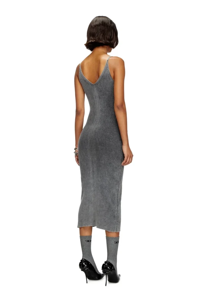 m-melti Robe midi en maille avec poches contrastées