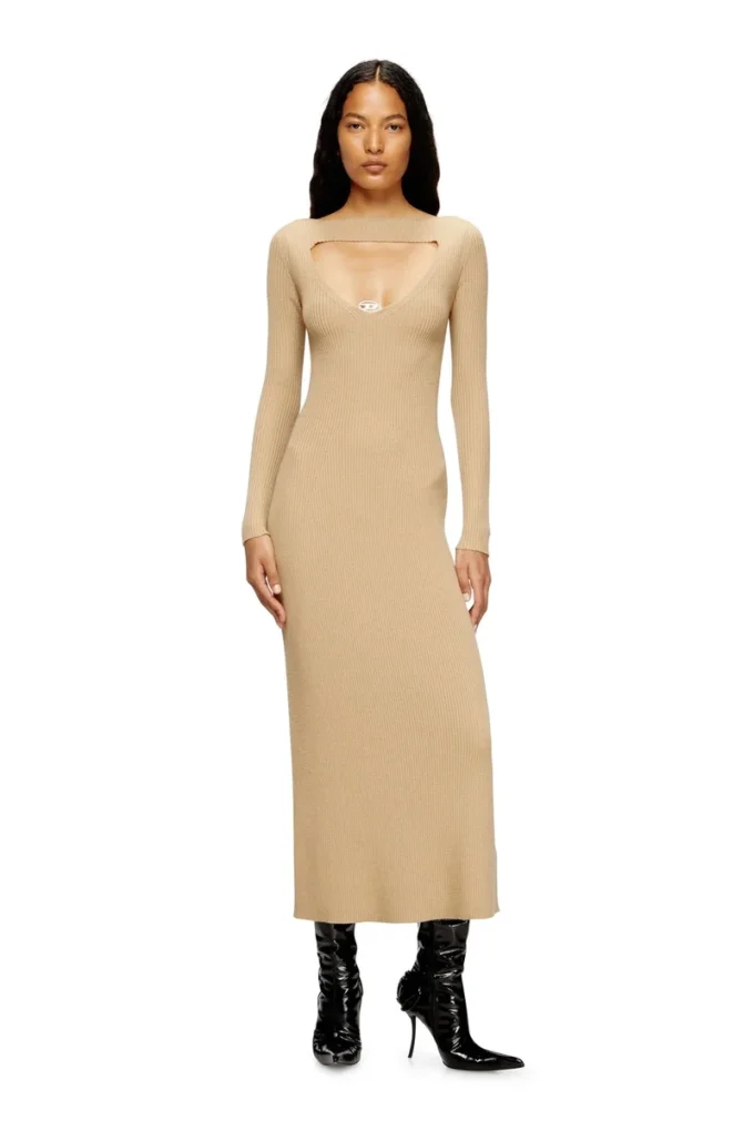 m-oloni Robe midi en laine avec incrustation