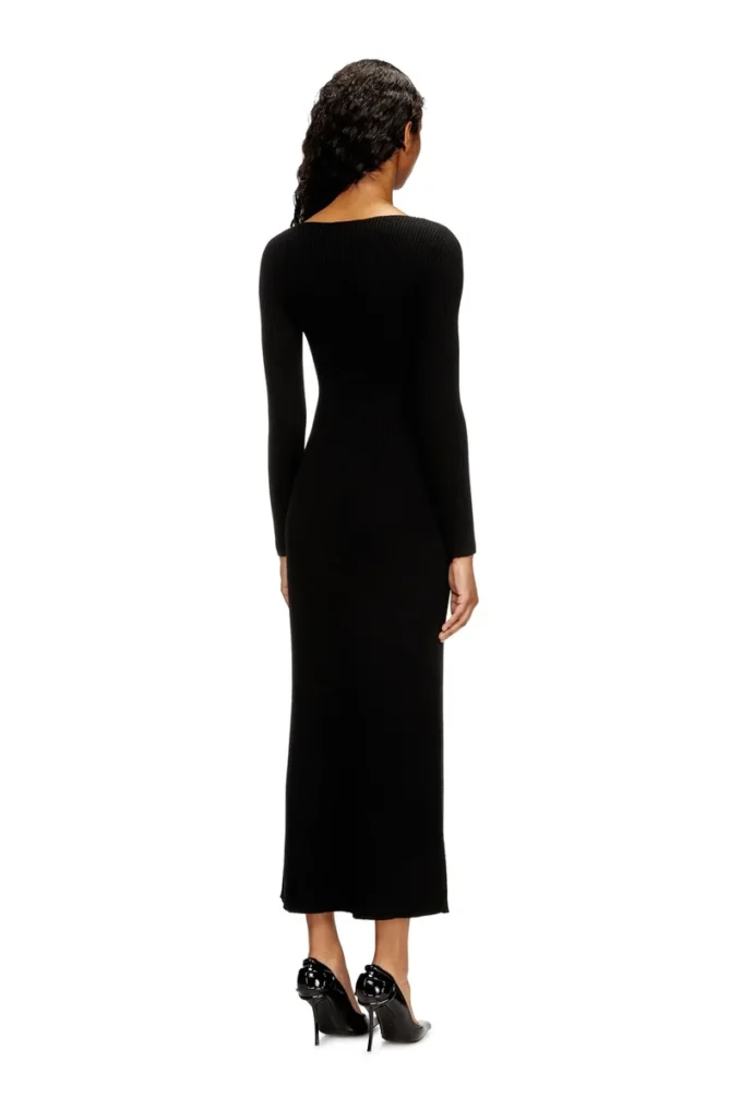 m-oloni Robe midi en laine avec incrustation