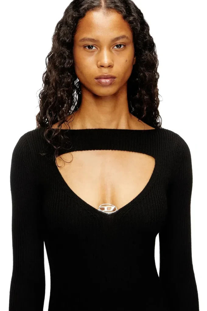 m-oloni Robe midi en laine avec incrustation
