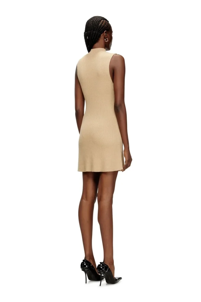 m-oloni-short Mini-robe en laine avec empiècement