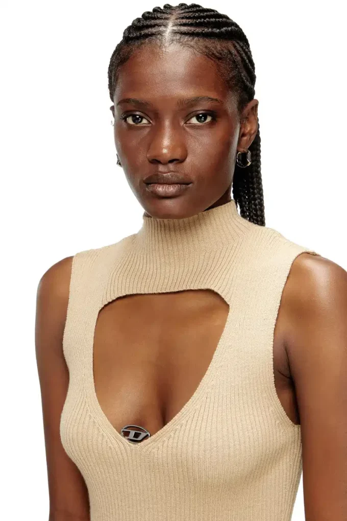 m-oloni-short Mini-robe en laine avec empiècement