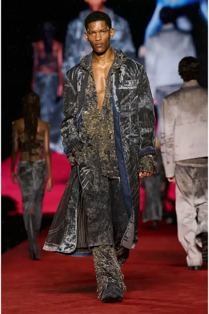 d-bla-long-dev-fse Manteau en denim dévoré à fines rayures