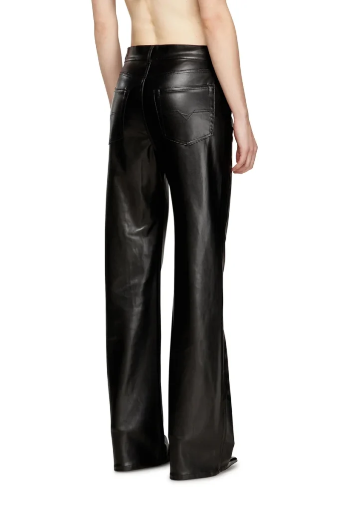 p-lain Pantalon cinq poches en tissu enduit