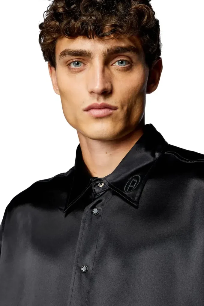 s-ricco Chemise en satin avec col brodé du logo