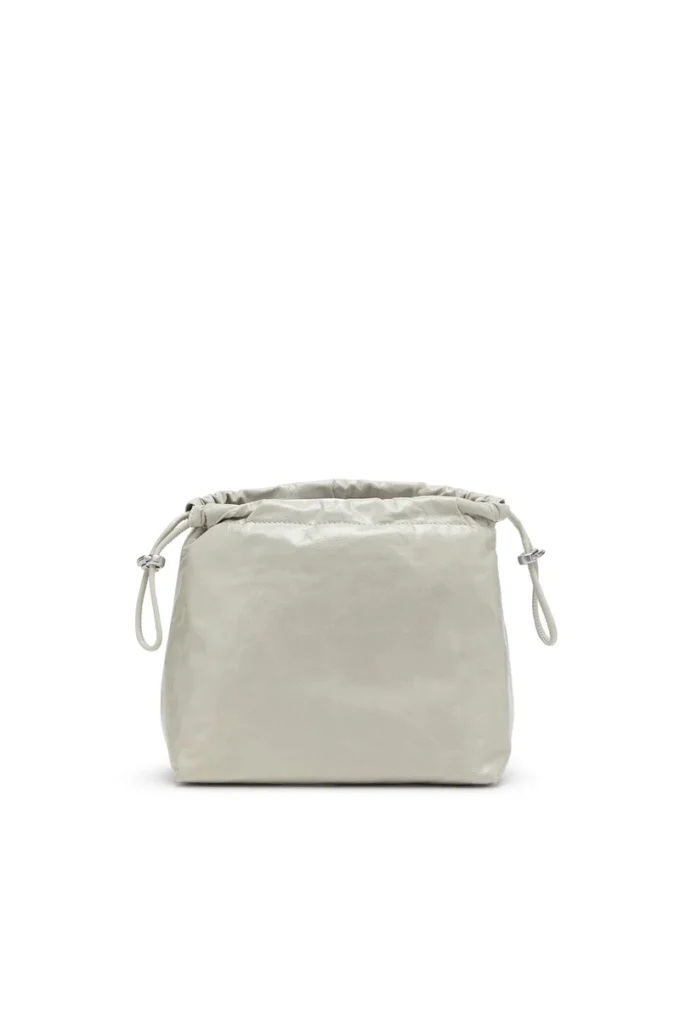 Sac Scrunch-D-Bucket Sac Scrunch-D-Bucket en cuir brillant froissé
