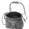 Sac Scrunch-D-Bucket Sac Scrunch-D-Bucket en cuir brillant froissé