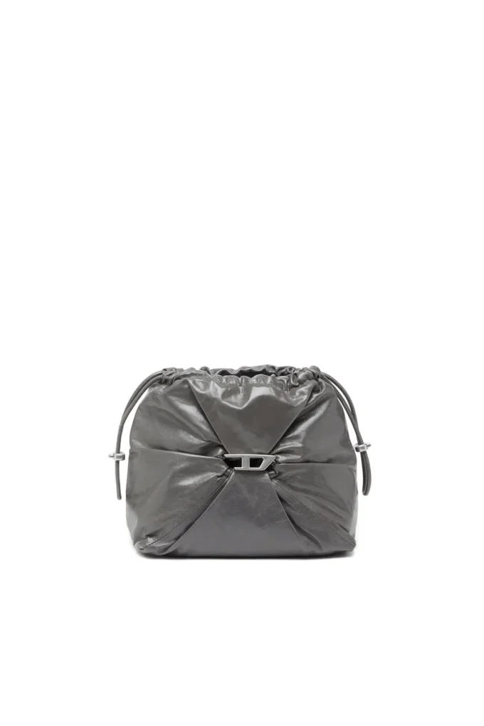 Sac Scrunch-D-Bucket Sac Scrunch-D-Bucket en cuir brillant froissé