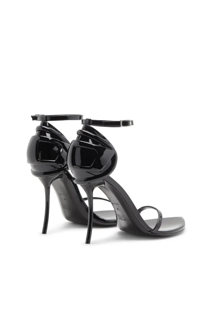 Sandales D-Ten&Half Sandales à talons aiguilles D-Ten&Half en cuir verni et satin