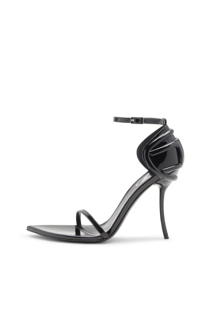 Sandales D-Ten&Half Sandales à talons aiguilles D-Ten&Half en cuir verni et satin