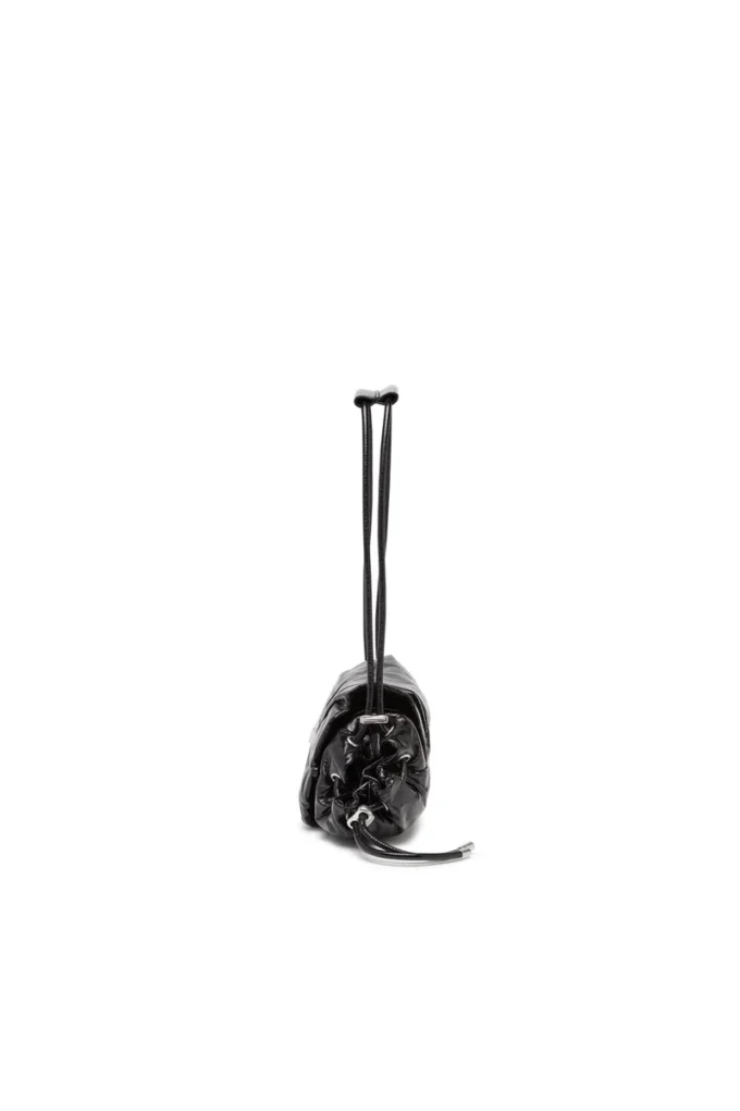 scrunch-d shoulder s Sac à bandoulière Scrunch-D S en cuir froissé