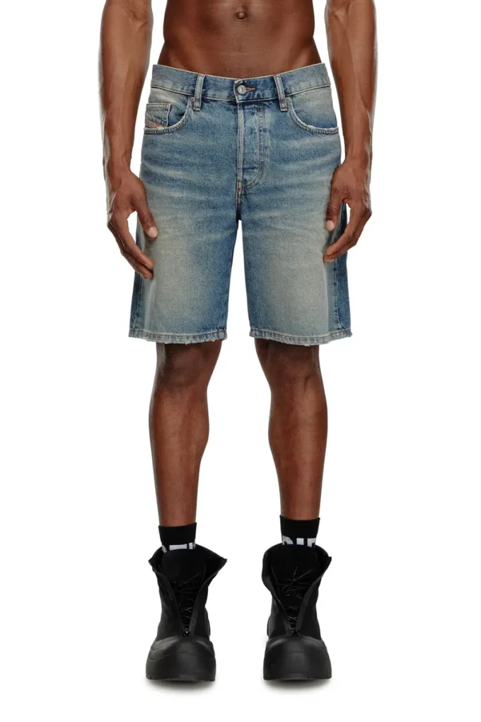 Short en denim court classique