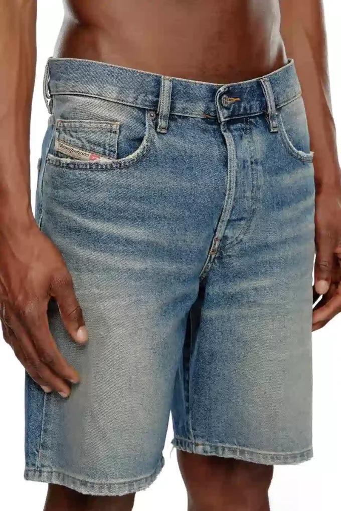 Short en denim court classique
