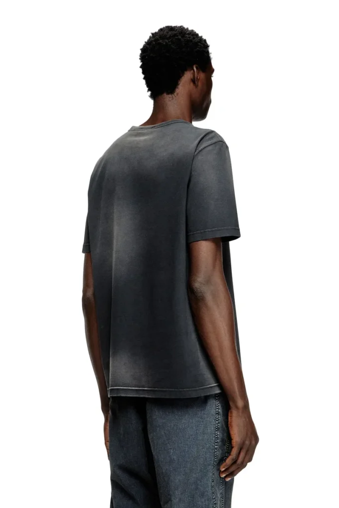 t-adjust-t1 T-shirt délavé avec découpe ovale D