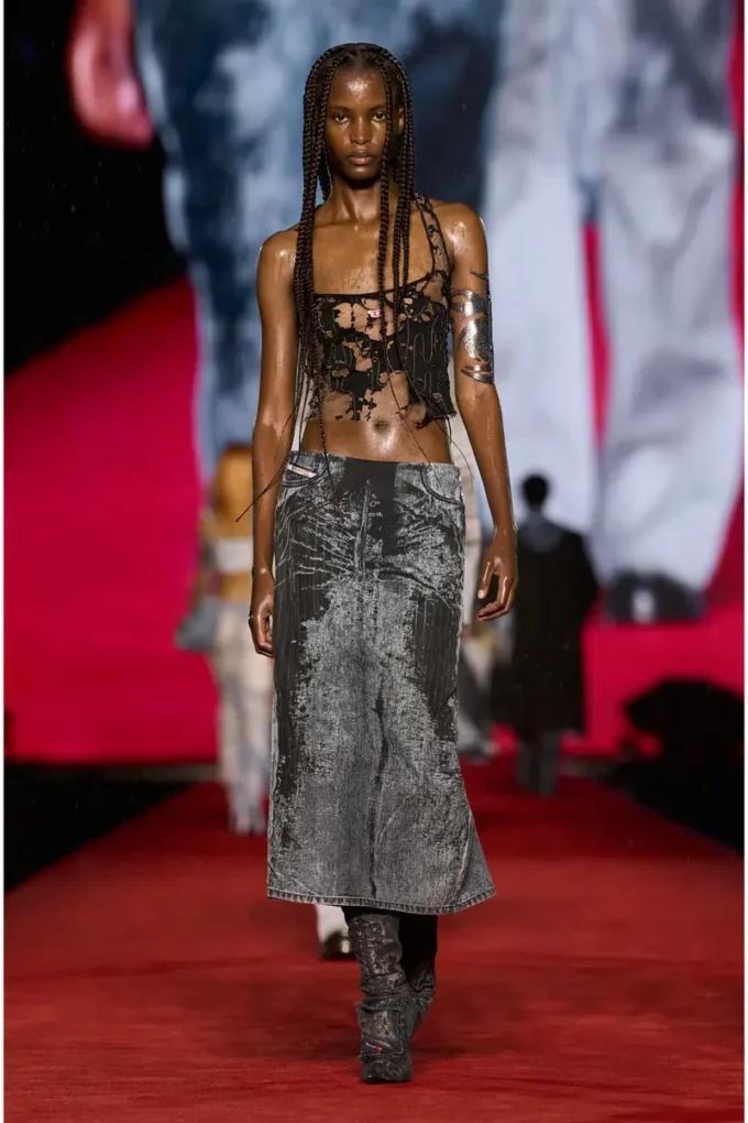 t-bils-dev Débardeur en tulle avec jersey déchiré