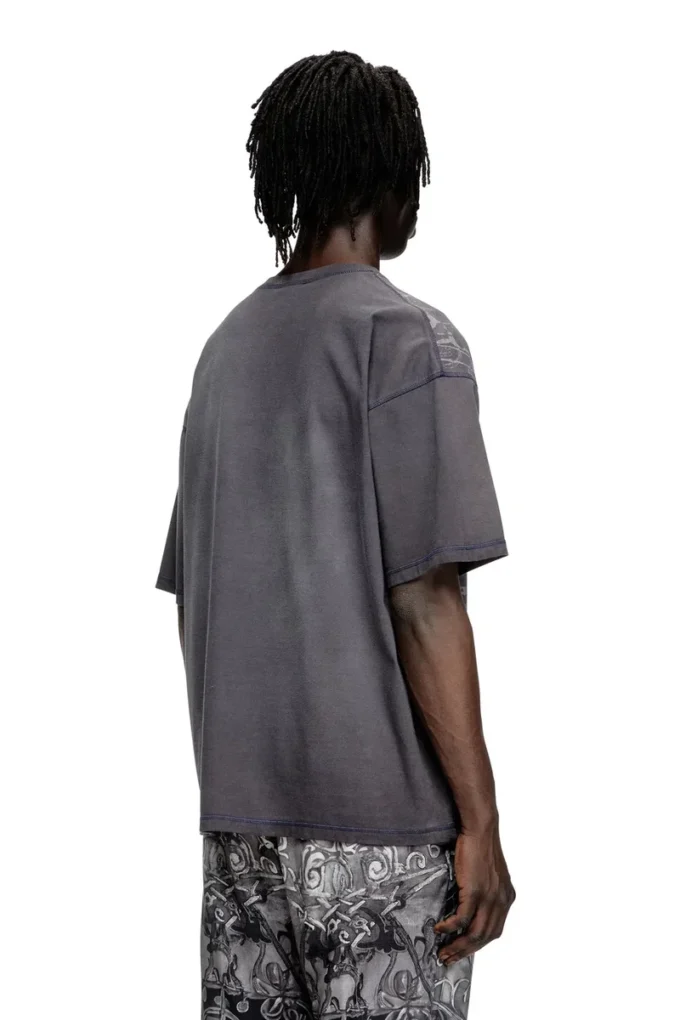 t-boxt-t13 T-shirt avec imprimé médiéval ton sur ton