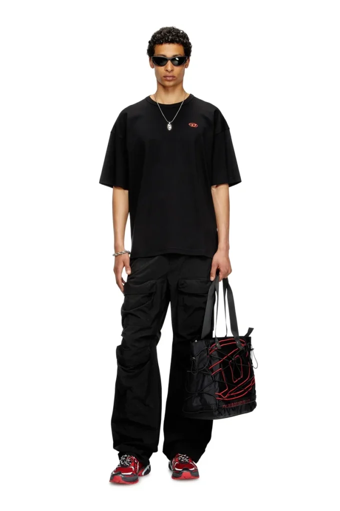 t-boxt-t6 T-shirt avec Oval D rouge