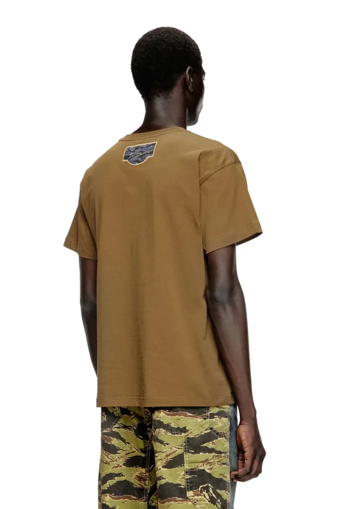 t-norm-t3 T-shirt avec patch logo camouflage