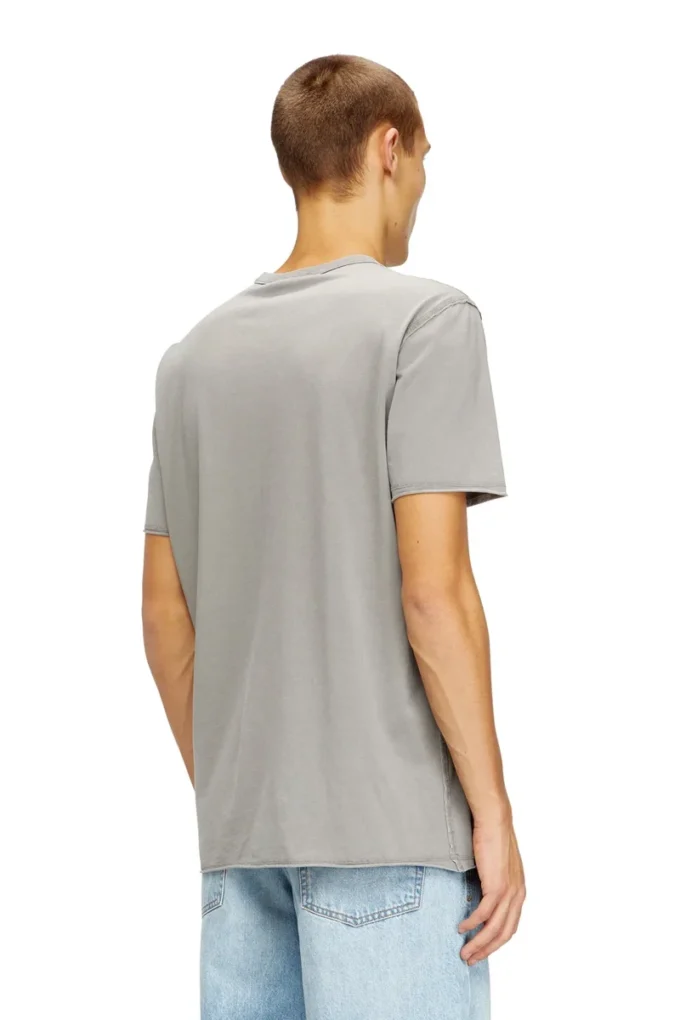 t-rawjust-v1 T-shirt délavé à l&rsquo;acide avec bords bruts