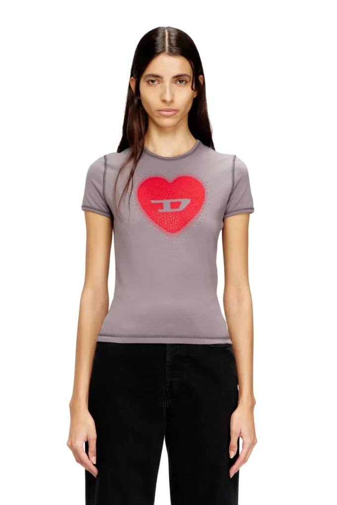 t-uncuties-long-s5 T-shirt slim avec imprimé cœur et clous