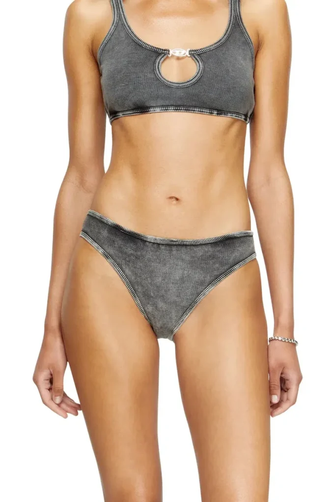 ufpn-d-oval-high-waisted-brief Trouver le magasin le plus proche